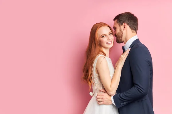 Feminino e masculino desfrutar passatempo juntos — Fotografia de Stock