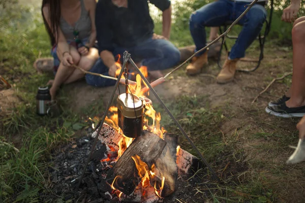 De schoonheid van het kampvuur. vlam, rookconcept — Stockfoto