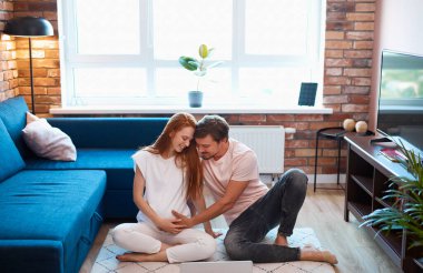 Müstakbel aileler evlerinde yaşıyor.