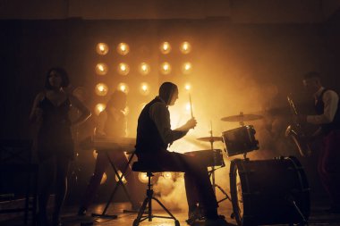 Popüler grubun unutulmaz performansı.