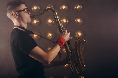 yumuşak caz seksi enstrümantal rahatlama