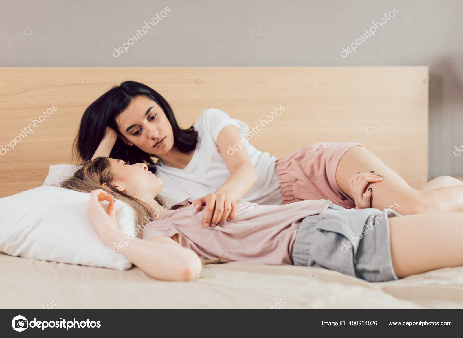 Она мне нравится. (спрашивает maitresse _) в топике