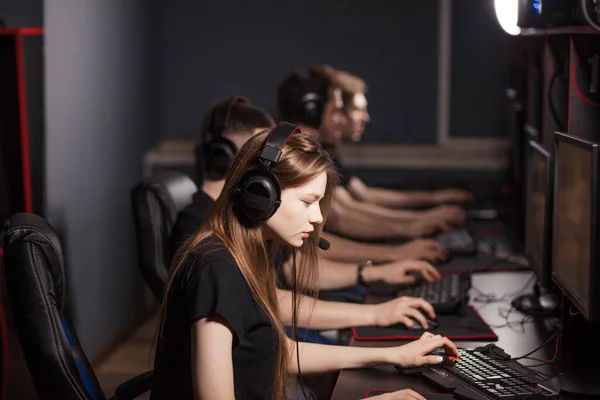 Team of eSport Gamers Playing Video Games on a cyber games contest. — Stock Photo, Image