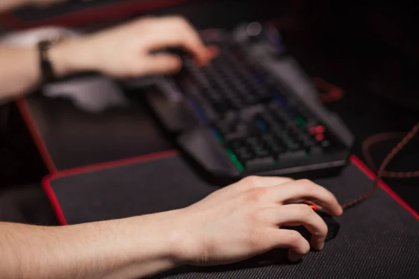 Close up gamers hands pushing buttons on keyboards, working, betting, playing. — Stock Photo, Image