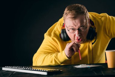 Uyuşturucu arayışındaki davranışların gelişimi