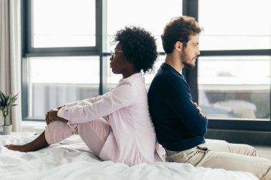 insanlar, ilişki sorunları, çatışma ve aile kavramı