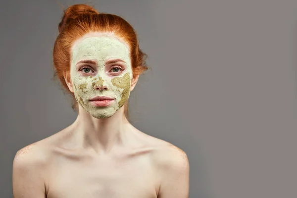 The process of drying mask on the skin. — Stock Photo, Image