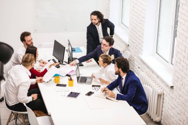 Ofiste iş ortaklığı