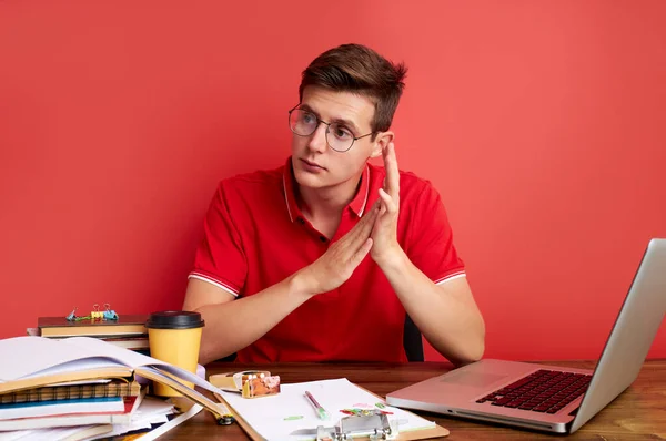 Thoughtful caucasian man work with laptop, sit at table isolated — Stock Photo, Image