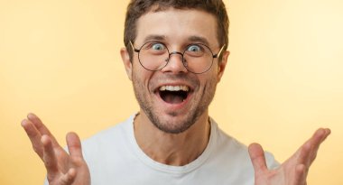 Mutluluk konsepti. Hoş geldiniz..