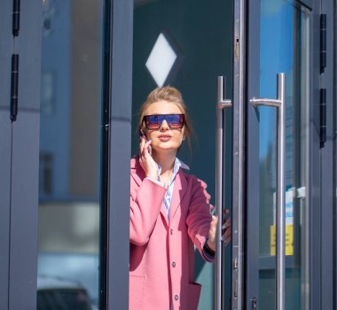 Şık yönetim kurulu başkanı şirketten ayrılıyor. çalışma gününü bitir