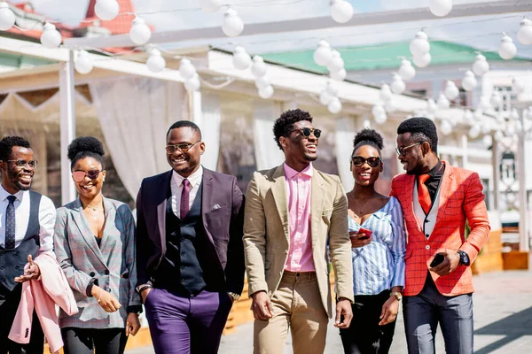 African style in clothes. happy afro youth — Stock Photo, Image