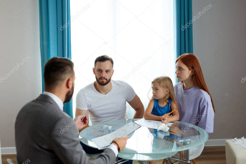 young caucasian family expain situation, problems to family psychologist
