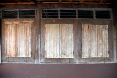 Vintage Tay tarzı ahşap pencere.