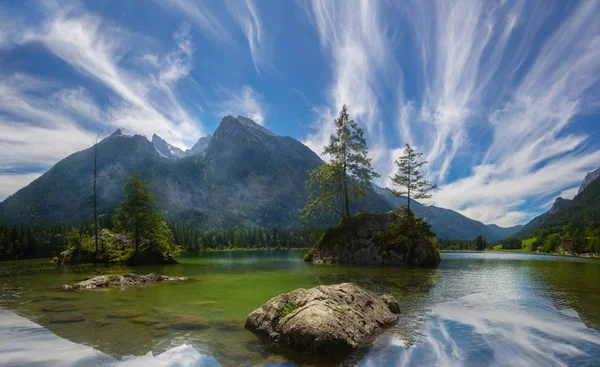 Grupo Montañoso Hochkalter Los Alpes Bavarianos Visto Desde Famoso Lago — Foto de Stock