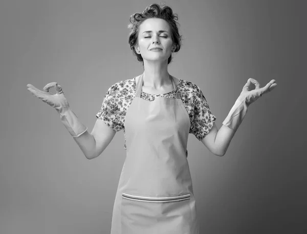 Relaxed Young Housewife Apron Doing Yoga — Stock Photo, Image