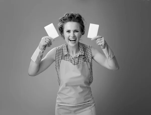 Happy Young Woman Rubber Gloves Showing Kitchen Sponges — Stock Photo, Image