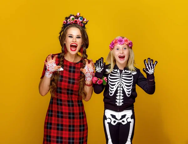 Smiling Modern Mother Daughter Mexican Style Halloween Costumes Looking Camera — Stock Photo, Image