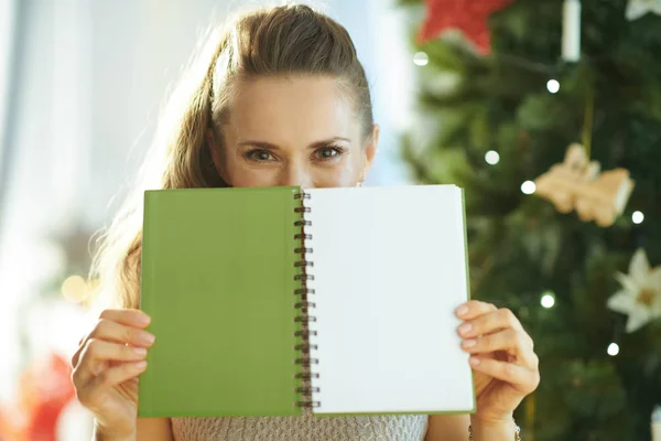 Modern Woman Hiding Green Notebook Open Blank Page Christmas Tree — Stock Photo, Image