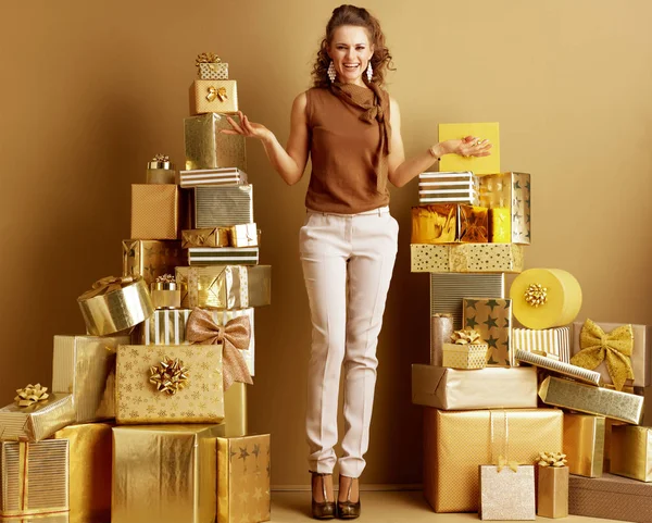 Full Length Portrait Happy Elegant Woman Gold Beige Pants Brown — Stock Photo, Image