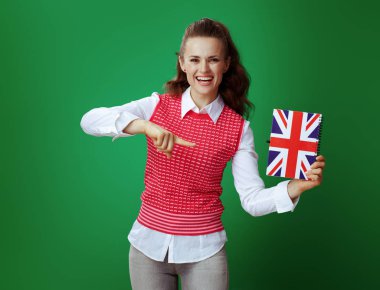 İngiltere bayrak renkli defter işaret öğrenen kadın