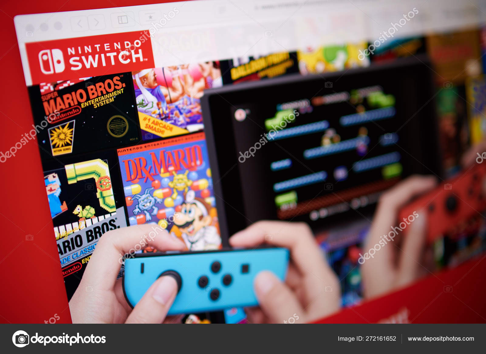 Closeup on retro video games on Nintendo Switch – Stock Editorial Photo ©  CITAlliance #272161652