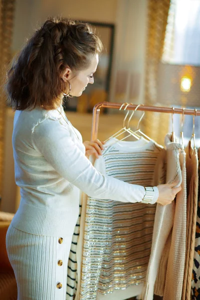 Seen Middle Age Woman White Sweater Skirt Modern Living Room — Stock Photo, Image