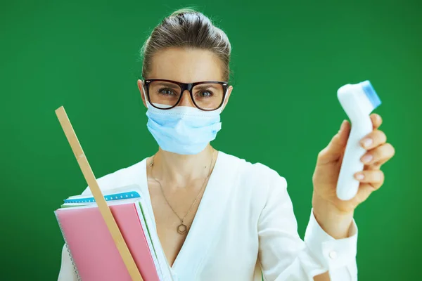 Life Coronavirus Pandemic Modern Teacher Woman White Blouse Medical Mask — Stock Photo, Image