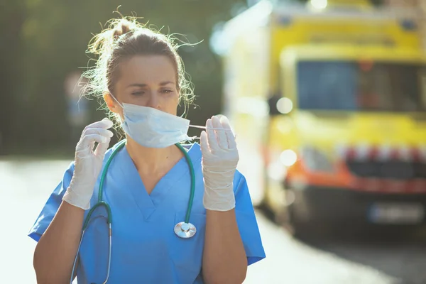 Covid Pandemic Tired Modern Medical Doctor Woman Scrubs Stethoscope Medical — Stock Photo, Image