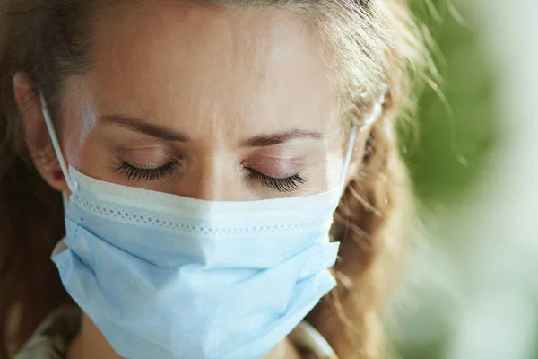 Vida Durante Pandemia Del Coronavirus Retrato Mujer Infeliz Mediana Edad — Foto de Stock