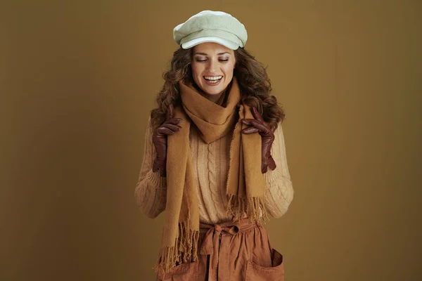 Hola Octubre Mujer Elegante Feliz Suéter Con Guantes Cuero Aislados — Foto de Stock