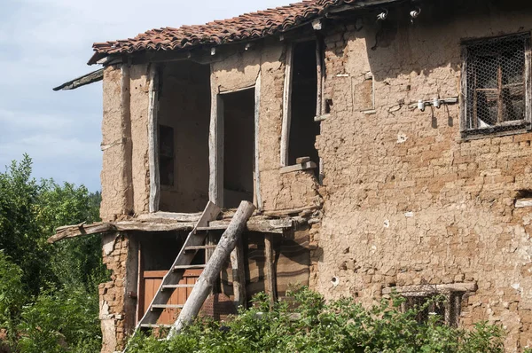 Retro Vintage Kırsal Tuğla Duvar Terk Edilmiş Eski Yıpranmış — Stok fotoğraf