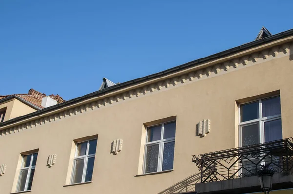 Vieux Bâtiment Vintage Rétro Façade Gros Plan Dans Journée Ensoleillée — Photo