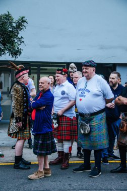 Lima, Peru - 29th Mayıs 2018:: kolay oyun Peru vs İskoçya. Tipik kostümlerini Miraflores, Lima - Peru, sokaklarında ile İskoçya'nın fanatikler