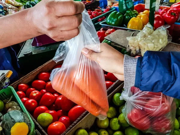 biraz havuç müşteriye teslim satıcı