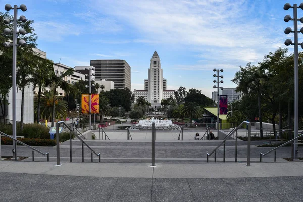 Los Angeles, Californië, Usa centrum stadsgezicht op het stadhuis — Stockfoto