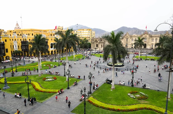 De majestueuze belangrijkste plein van Lima in Peru — Stockfoto