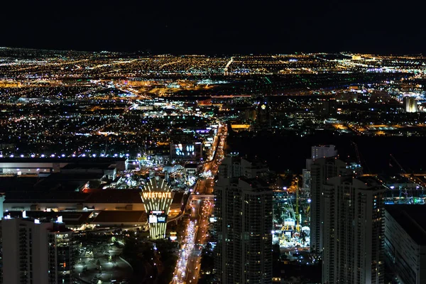 Aerial view of Las Vegas strip in Nevada as seen at night — Stock Photo, Image