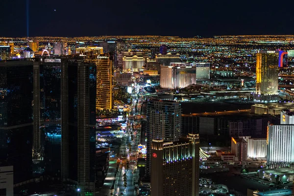 Aerial view of Las Vegas strip in Nevada as seen at night — Stock Photo, Image