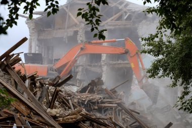 Bina, toz ve enkaz yapısı sökülmesi donatım işleri