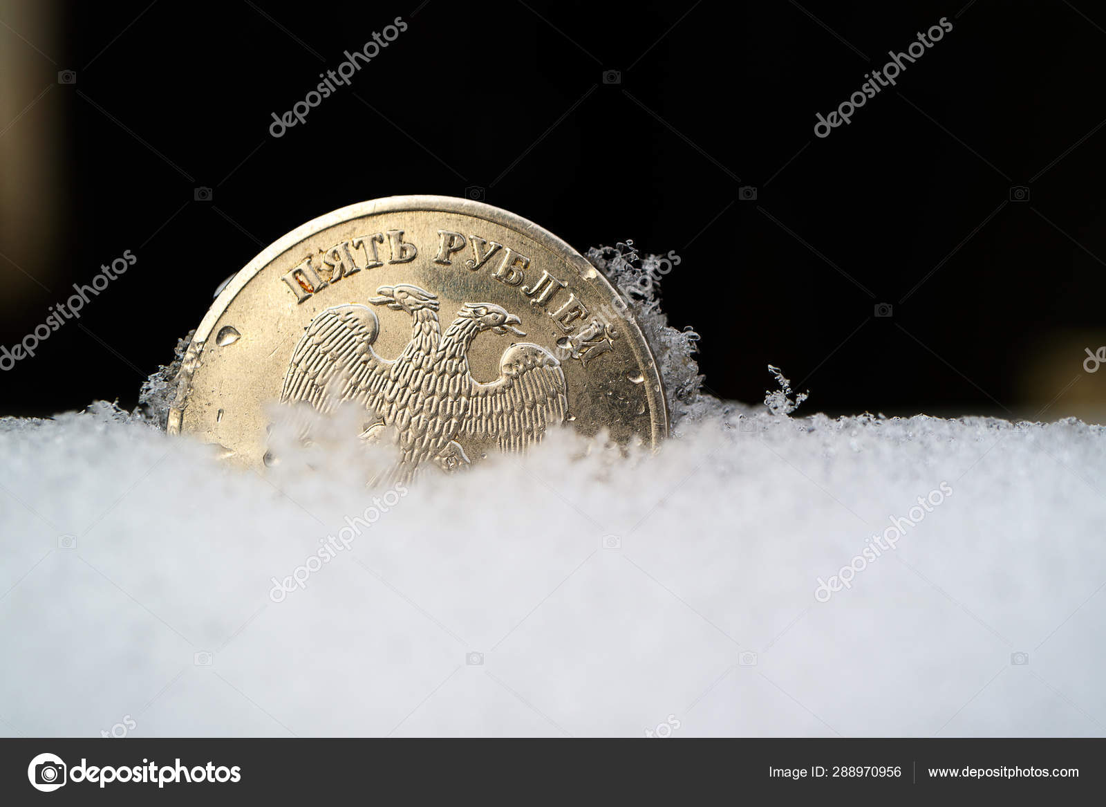 Russian money frozen in the snow, a metal coin in the snowdrift cold —  Stock Photo © Metelevan #288970956