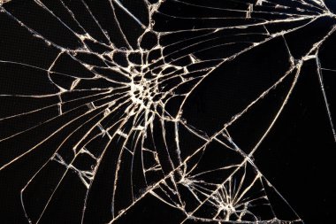 çatlaklar görülebilir kırık cam akıllı telefon