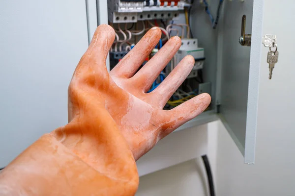Demonstration Dielectric Glove Working Electricity You Must Wear Protection Work — Stock Photo, Image