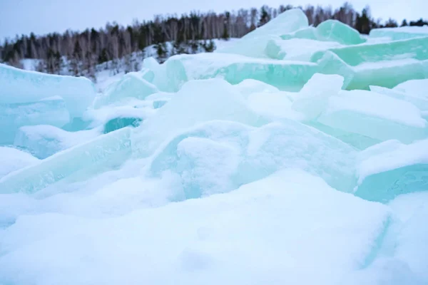 Chunks Ice Thrown Snow Surface Reservoir Made Ice Hole Cut — Stock Photo, Image