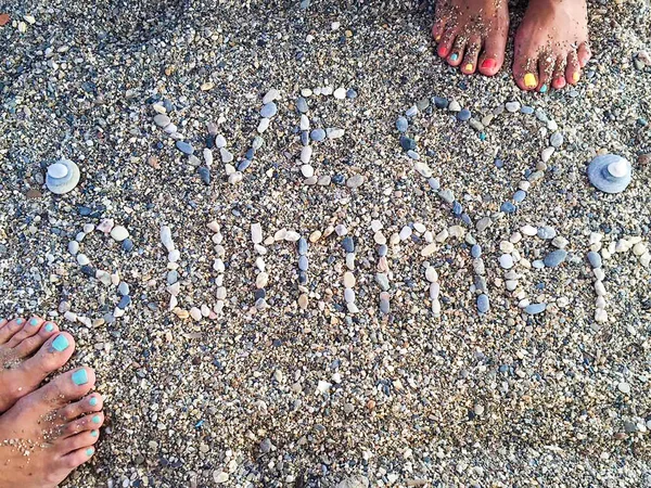 We love summer text and feet