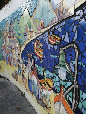 Duvara Maiolica duvar yazısı