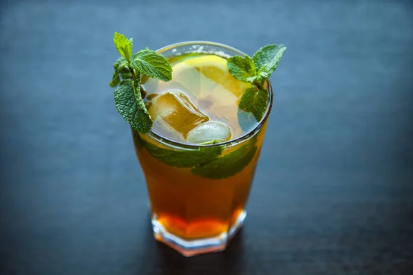 Limonlu çay buz