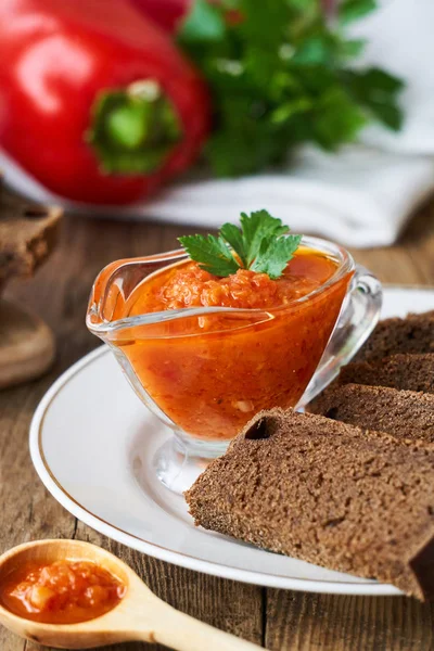 Adjika Mit Tomaten Paprika Und Knoblauch — Stockfoto