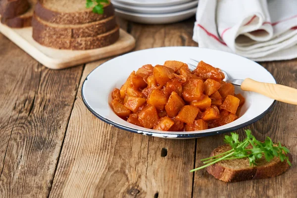 Abobrinha Cozida Com Cebola Molho Tomate Uma Tigela — Fotografia de Stock