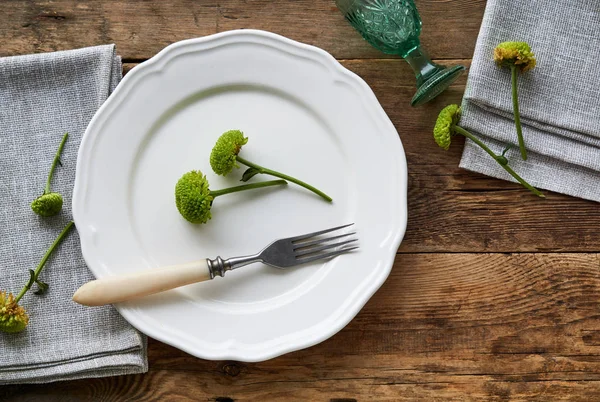 Mesa Primavera Con Crisantemos Verdes — Foto de Stock